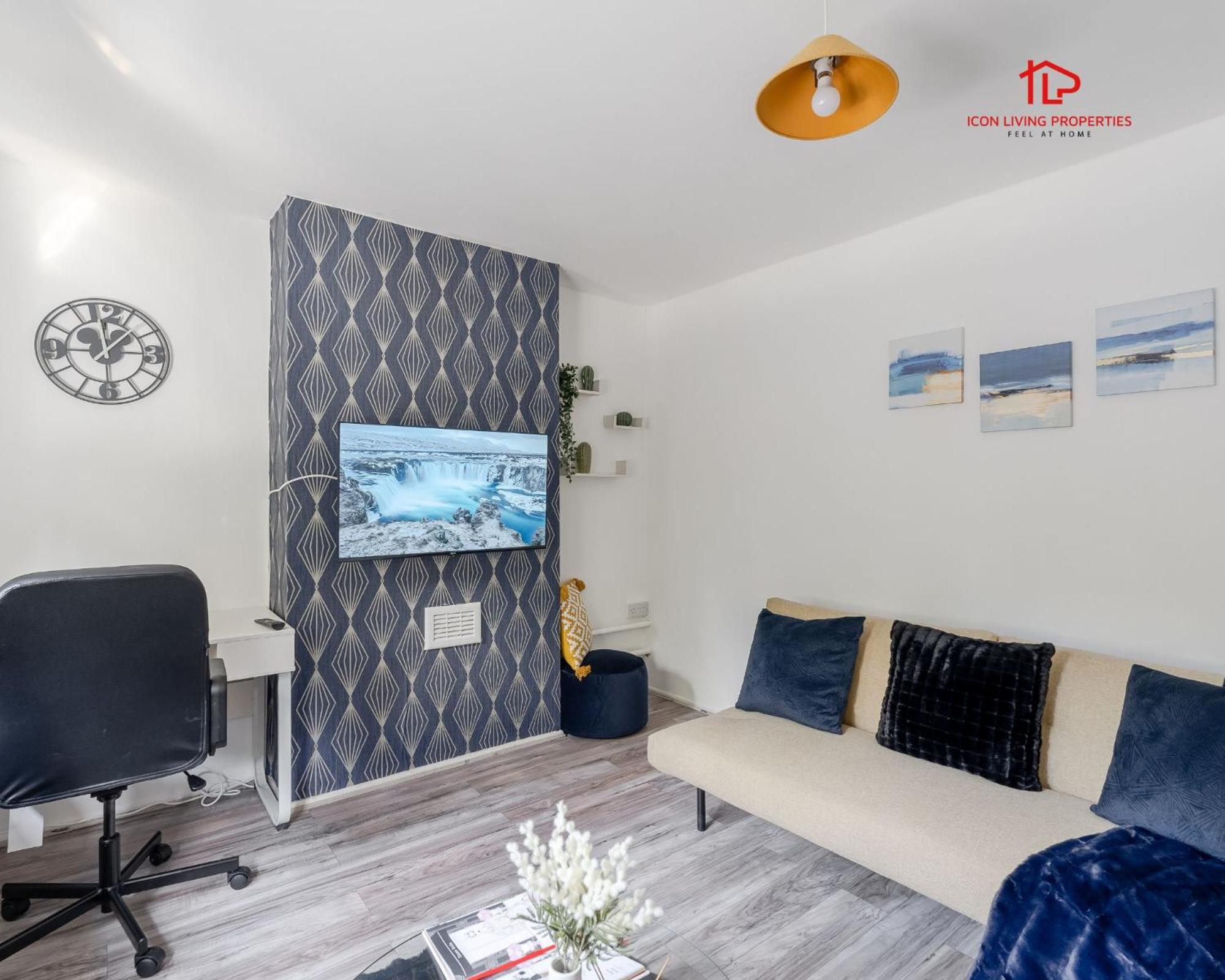 Spacious 1 Bed Flat For Contractors Leisure And Relocation Guests By Icon Living Properties Short Lets And Serviced Accommodation Barking Eksteriør bilde