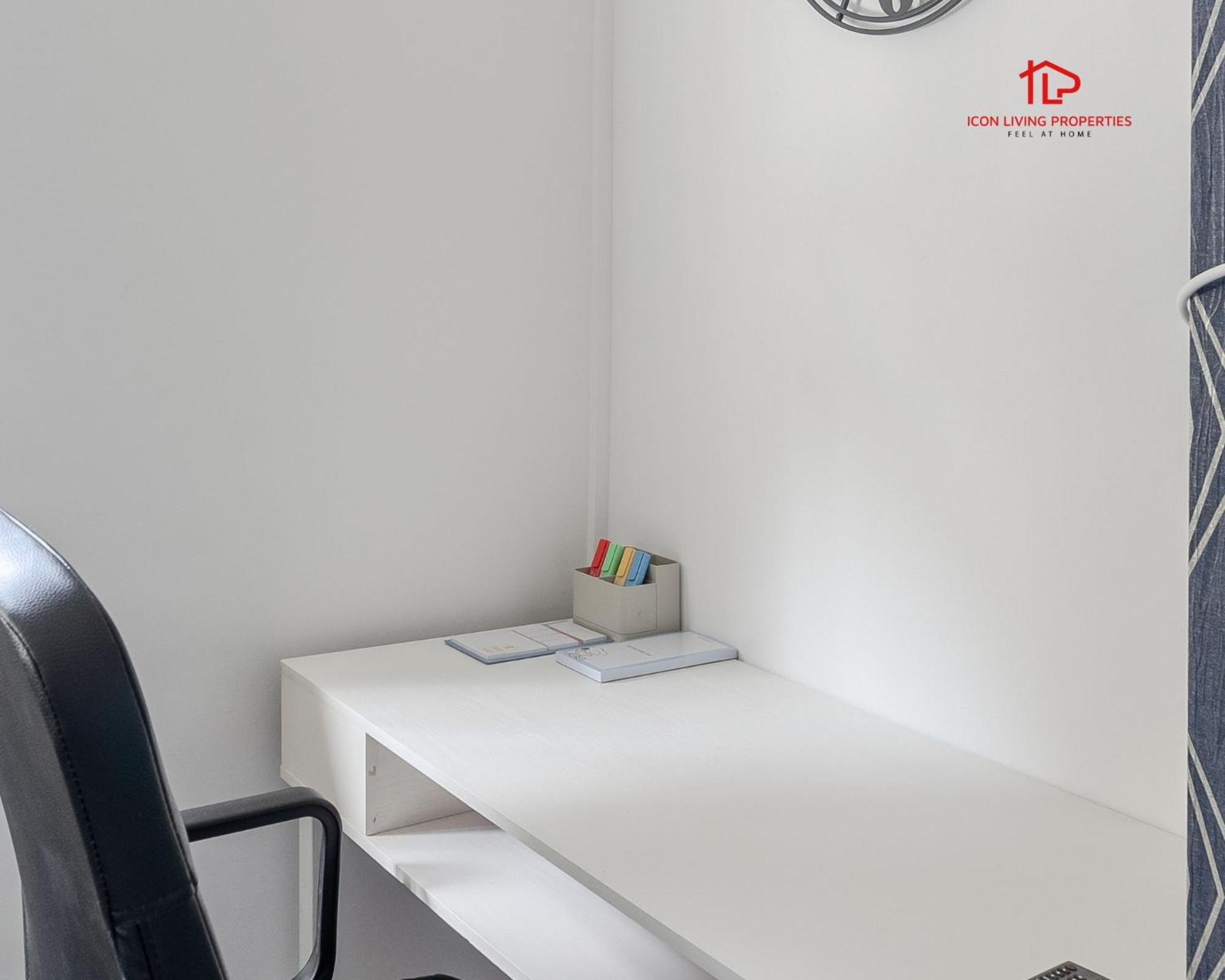 Spacious 1 Bed Flat For Contractors Leisure And Relocation Guests By Icon Living Properties Short Lets And Serviced Accommodation Barking Eksteriør bilde